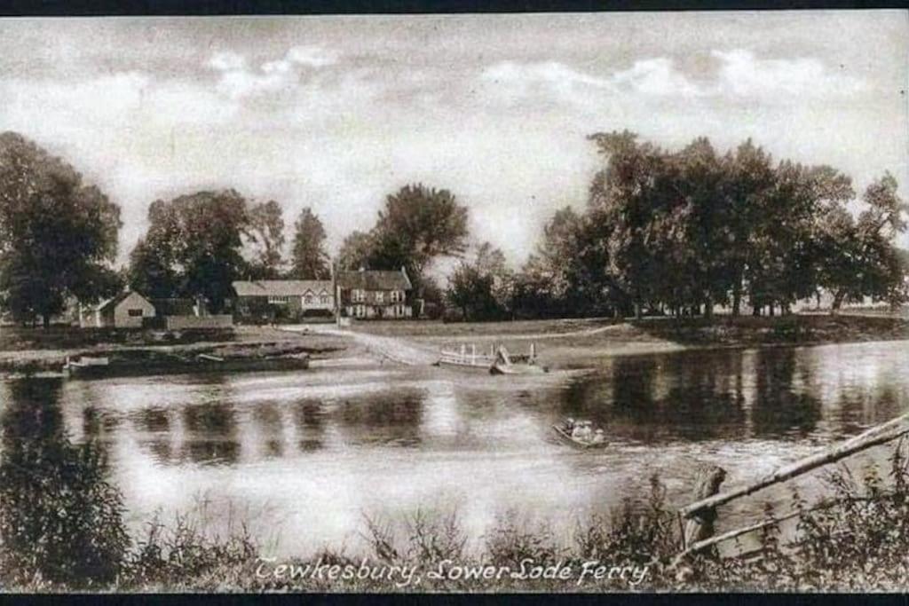 Riverside Cottage 툭스베리 외부 사진